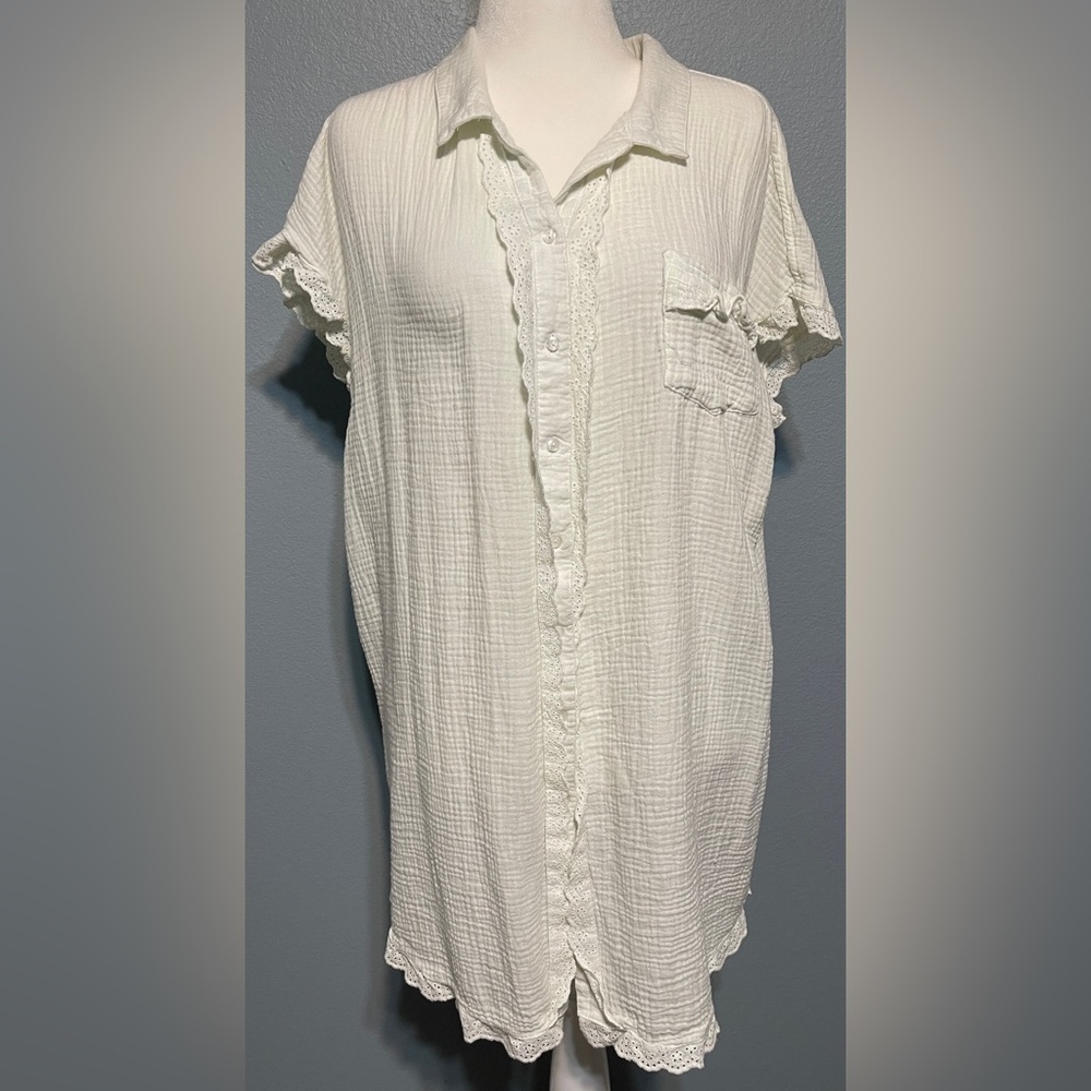 Umgee White Textured Gauze Tunic Top